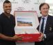 Jo-Wilfried Tsonga soufflait ses 28 bougies le 17 avril 2013 lors du tournoi de Monte-Carlo, bien content d'avoir champagne et flûtes à champagne