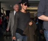 Halle Berry enceinte : Look cow-boy et baby bump, la future maman rayonne
