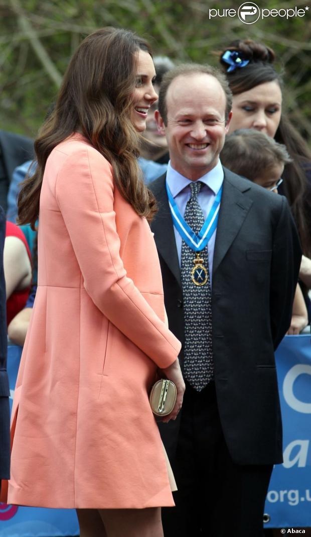 CASA REAL BRITÁNICA - Página 88 1114346-the-duchess-of-cambridge-arrives-at-620x0-1