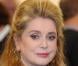 Catherine Deneuve visite le salon du bien être à Francfort en Allemagne le 18 février 2013.