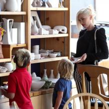 Please hide the children's faces prior to the publication Gwen Stefani takes her two boys Kingston and Zuma out for the afternoon in Los Angeles, CA, USA on May 8, 2013. The three started off with a mother and son bonding session making customized pottery at 'Color Me Mine' in Los Angeles. Afterwards Gwen took her tots out to buy some model's to build. Zuma chose a Star Wars space ship to build while Kingston opted for a police car model. Photo by GSI/ABACAPRESS.COM09/05/2013 - Los Angeles