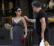 Alec Baldwin et sa femme Hillaria Thomas (enceinte) dans les rues de New York, le 10 mai 2013.