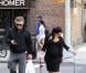 Alec Baldwin et sa femme Hillaria Thomas (enceinte) dans les rues de New York, le 12 mai 2013.