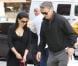 Alec Baldwin et sa femme Hilaria Thomas (enceinte) dans les rues de New York, le 12 mai 2013.