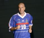 Zinédine Zidane et les Bleus de France 98 : Hommage au PSG et match entre amis
