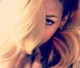 Rihanna : Blonde comme son ex Chris Brown, elle joue avec la mode