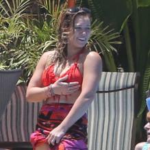 Exclusif - Hilary Duff prend le soleil à Cabo San Lucas, le 12 mai 2013.