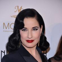 Dita Von Teese au Global Gift Gala au Carlton à Cannes. Le 19 mai 2013.