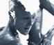 Maroon 5 : Adam Levine fait monter la température dans ''Love Somebody''