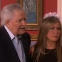 Jennifer Aniston en maid sexy dans un sketch diffusé à l'occasion du Ellen DeGeneres Show, le 22 mai 2013, dans lequel la star retrouve son père, le célèbre acteur John Aniston.