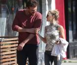 Jason Segel : L'ex de Michelle Williams, amoureux, craque pour une blonde