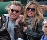 Denis Brogniart et sa femme, supporters amoureux à Roland-Garros