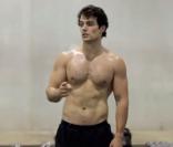 Henry Cavill dans Man of Steel : Torse nu pour dévoiler sa parfaite musculature