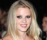Le top Lara Stone en septembre 2012