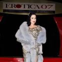 Dita Von Teese au salon de l'Erotisme...