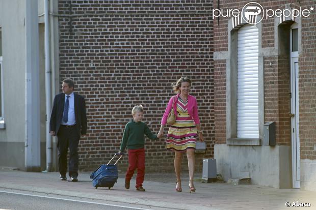 CASA REAL BELGA - Página 42 1225340-queen-mathilde-brings-her-son-prince-620x0-1