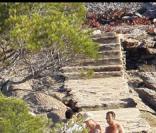 Nicolas Sarkozy et Marysa Borini vont à la plage !