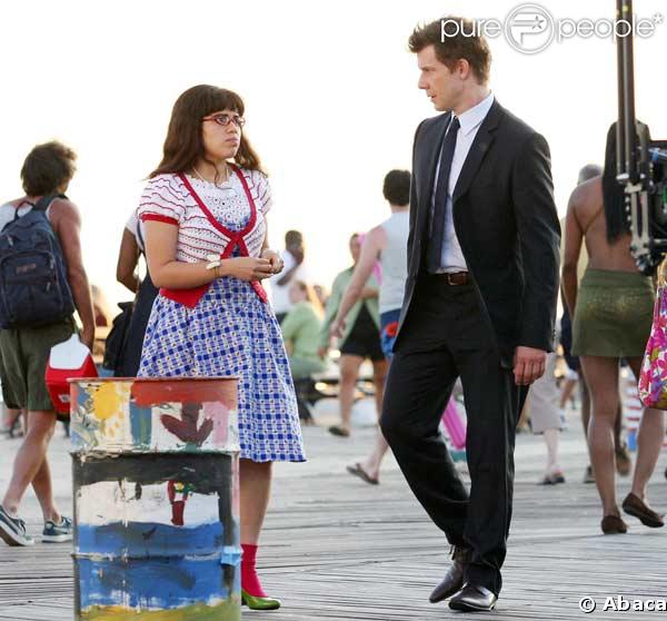 America Ferrera et Eric Mabius sur le tournage de Ugly Betty à Coney Island NY