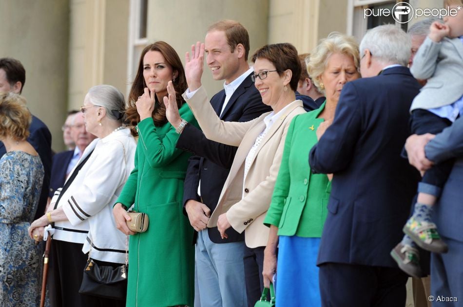 CASA REAL BRITÁNICA - Página 70 1528294-kate-middleton-et-son-epoux-le-prince-950x0-2