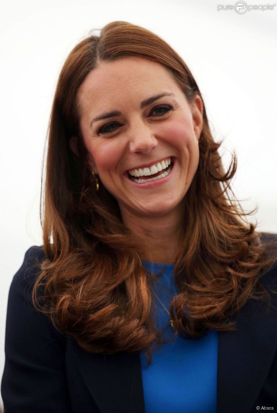 CASA REAL BRITÁNICA - Página 81 1549379-the-duchess-of-cambridge-smiles-during-950x0-1