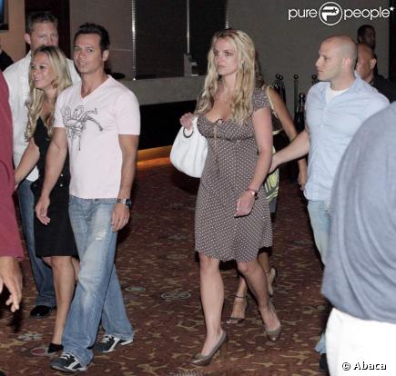 Britney Spears, ses amis, et son nouveau boyfriend ?