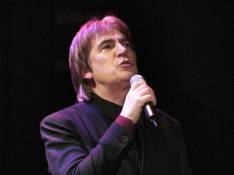 http://static1.purepeople.com/articles/2/15/58/2/@/76020-serge-lama-234x175-1.jpg