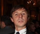 Martin Solveig décoré des insignes de chevalier des Arts et des lettres