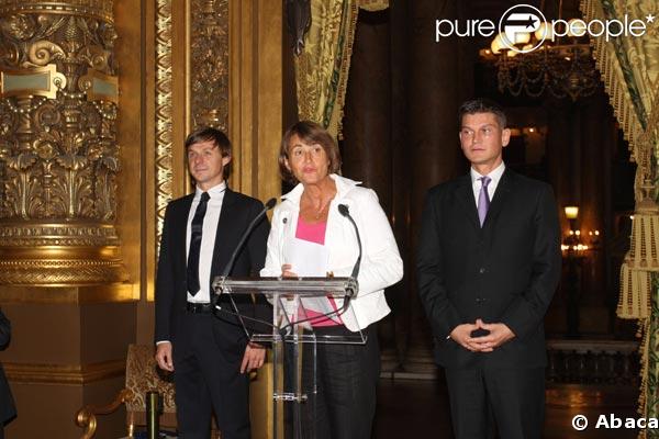 Martin Solveig décoré des insignes de chevalier des Arts et des lettres per Christine Albanel