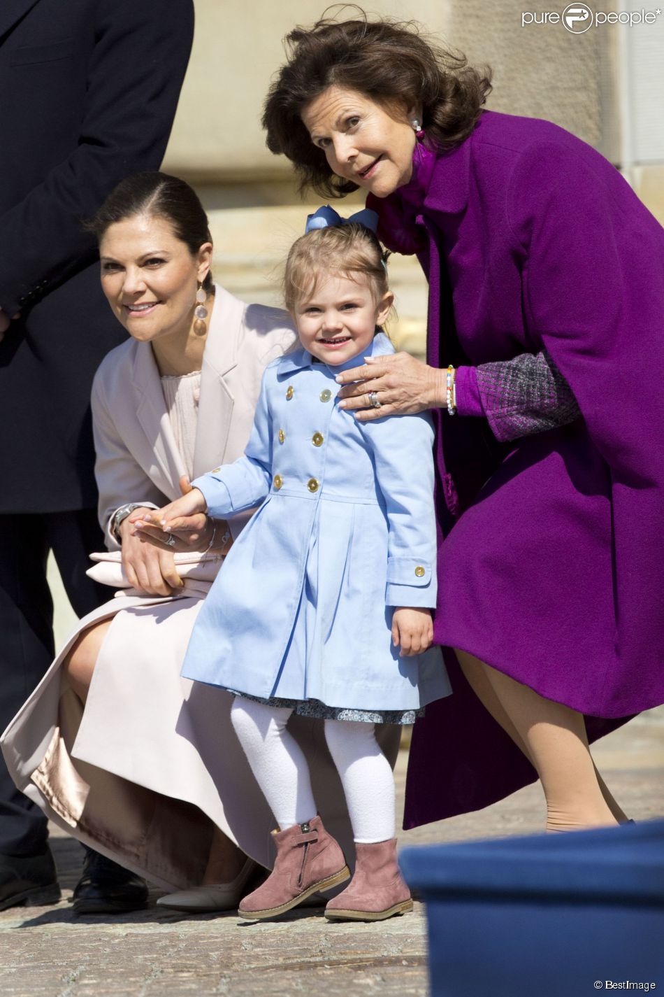 CASA REAL DE SUECIA - Página 39 1805205-victoria-estelle-et-silvia-un-trio-de-950x0-3