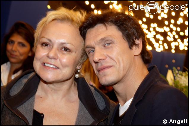 Marc Lavoine, venu sans sa femme Sarah, trouve du réconfort auprès de Muriel Robin