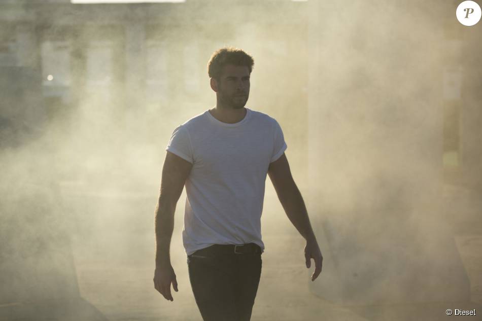 Making-of de la camapagne Only The Brave de Diesel avec l&#039;acteur Liam Hemsworth