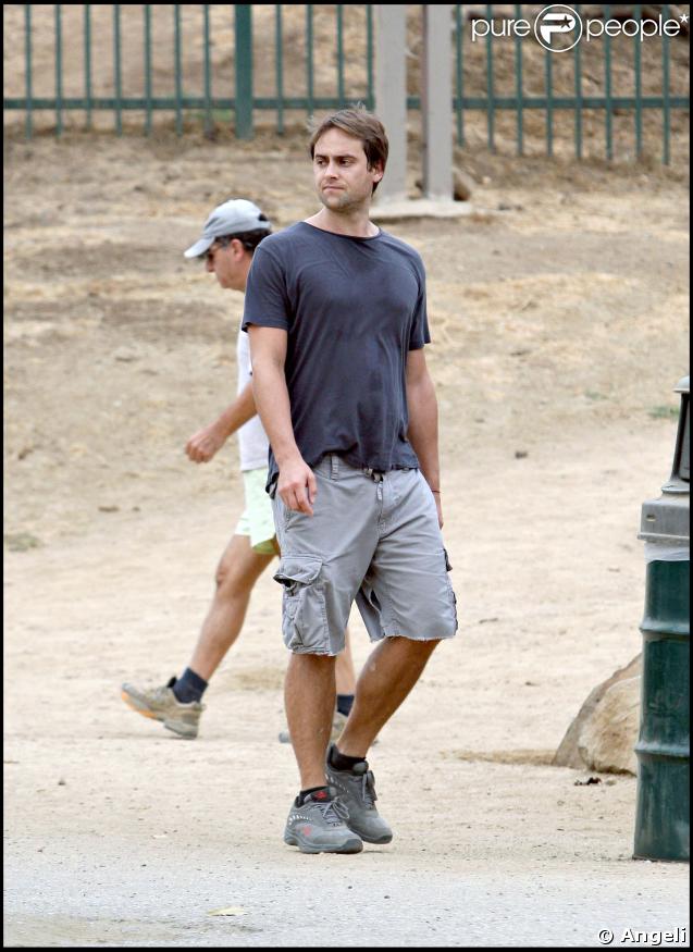 Stuart Townsend seul à L.A. avec son chien !