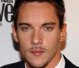 Jonathan Rhys Meyers ne sera plus Henri VIII