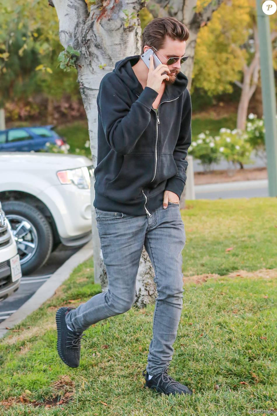 2038864 scott disick a la sortie d un 950x0 1