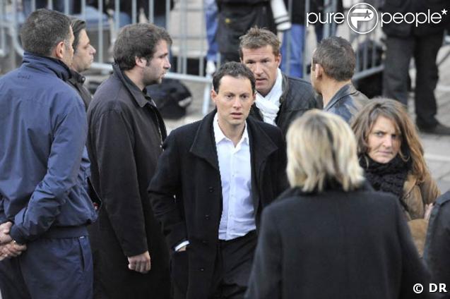 Marc-Olivier Fogiel et Benjamin Castaldi aux obsèques de Guillaume Depardieu