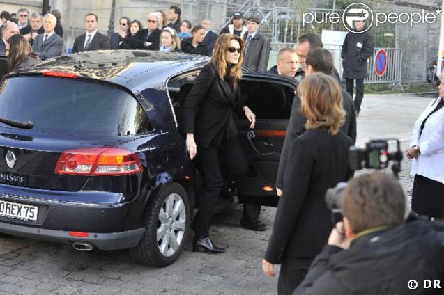 Carla Bruni aux obsèques de Guillaume Depardieu