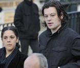 Benjamin Biolay et Alysson Paradis aux obsèques de Guillaume Depardieu