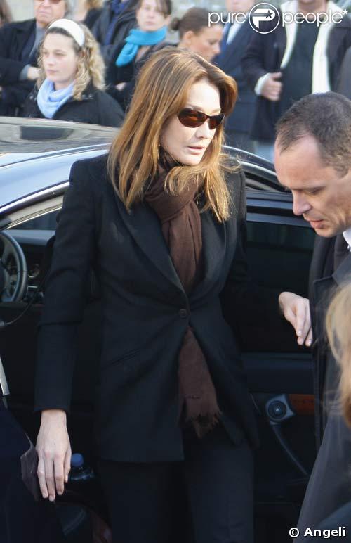 Obsèques de Guillaume Depardieu : Carla Bruni-Sarkozy