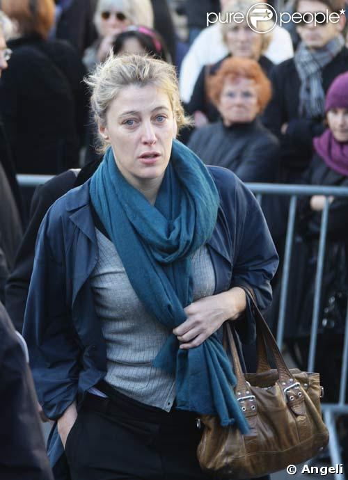 Valeria Bruni-Tedeschi aux obsèques de Guillaume Depardieu : 