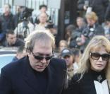 Obsèques de Guillaume Depardieu : Arielle Dombasle et Jean-Paul Scarpitta