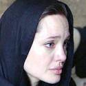 VIDEO : Angelina Jolie émue aux larmes face au peuple afghan...