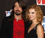 Dave Grohl de Foo Fighters avec sa femmme Jordyn Blum