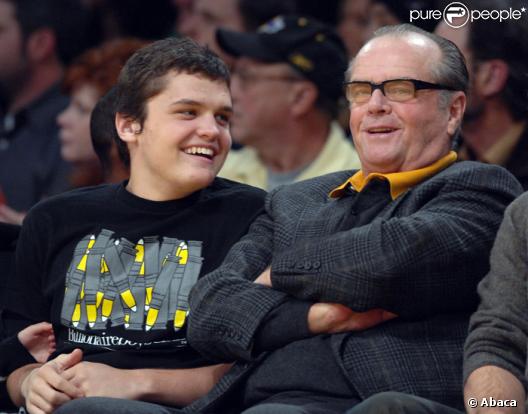 Jack Nicholson et son fils Raymond à un match des Lakers, le 2 décembre 2007