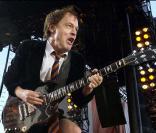 Angus Young du groupe AC/DC