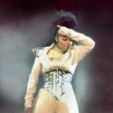 Janet Jackson : elle jette l'éponge, les costumes horribles et... annule sa tournée !