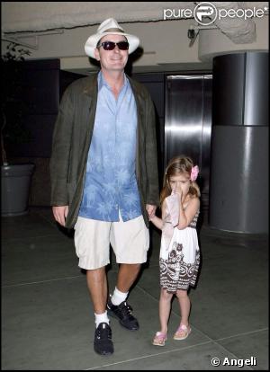 Charlie Sheen, Sam, Lola et leur nounou