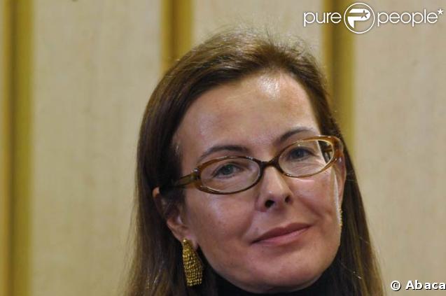 Carole Bouquet à une conférence à l'Unesco, le 10/12/08