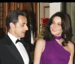 Nicolas Sarkozy et sa femme lors d'un dîner en l'honneur de Shimon Peres à l'Elysée