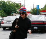 Rachel Bilson à la sortie du magasin