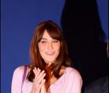 Carla Bruni  sur le point d'aller au concert donné pour l'Année de la France au Brésil